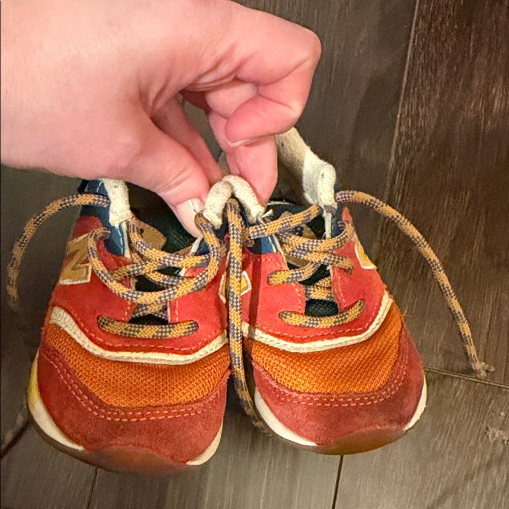 New Balance Kids Orange & Red Suede Mesh Sneakers with Blue Accents - Picture 7 of 8